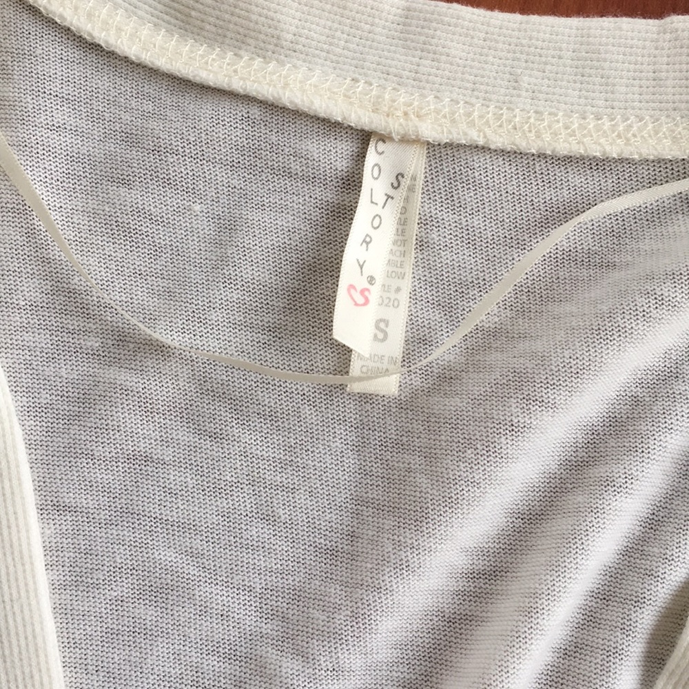 Women’s Cardigan - Picture 3 of 3